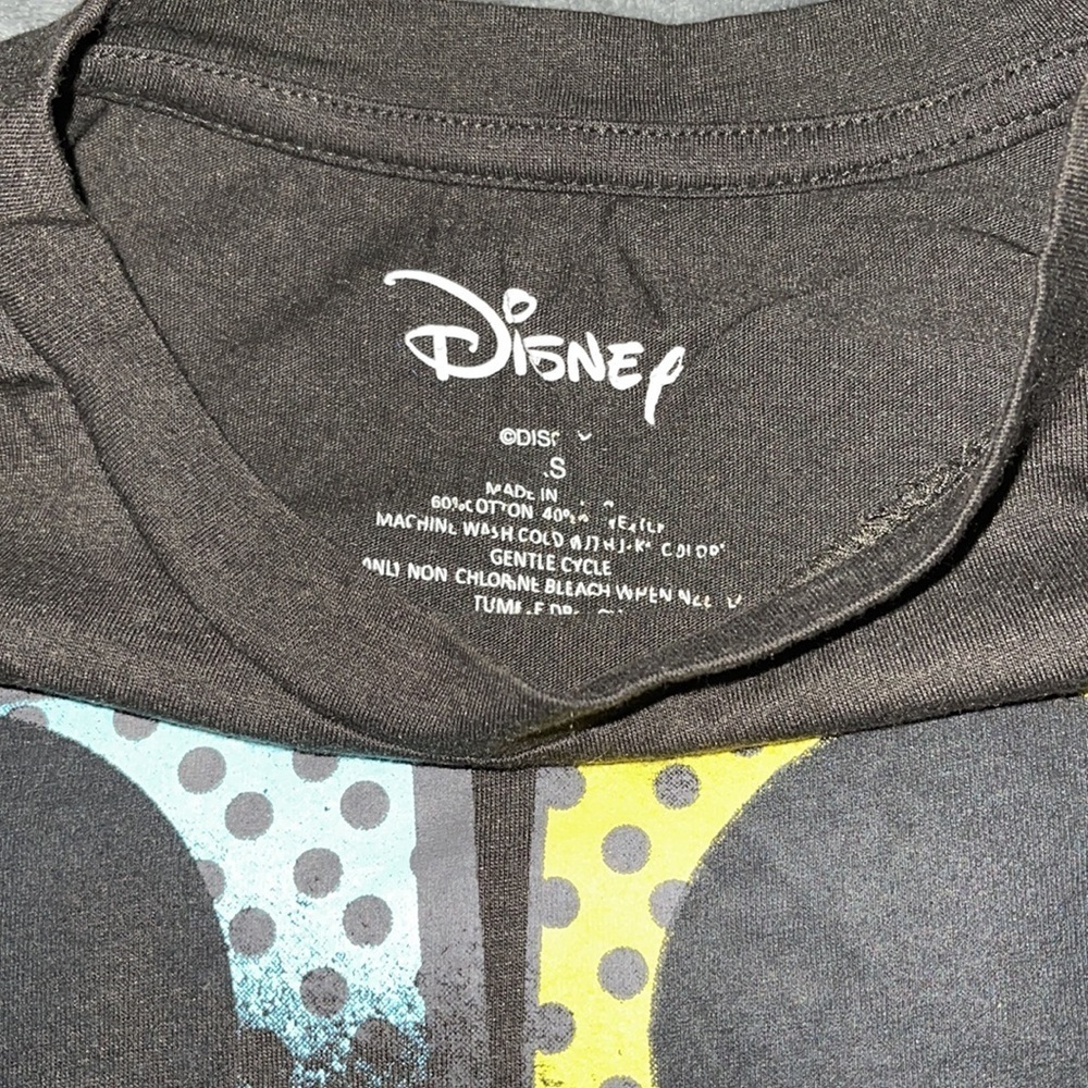 Disney Top - Picture 2 of 4